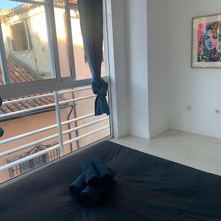 Апартаменти Spacious Loft / Literally At The Foot Of Alhambra Гранада Екстер'єр фото